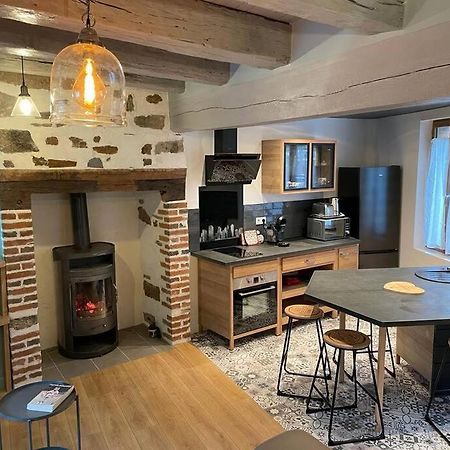 Maison De Village Avec Vue 4/5 Personnes Lou Rouchou Voutezac Dış mekan fotoğraf